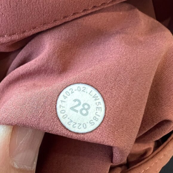 Lululemon City Sleek 5 pockets skinny pants, Dark terracotta, Size 28 H50 - Picture 11 of 11